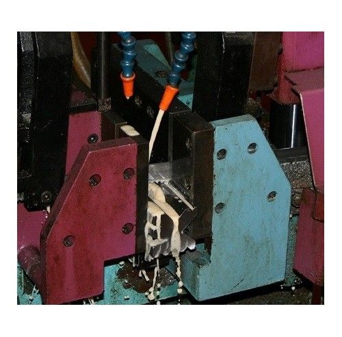 DÉCOUPAGE ET ÉQUERRAGE