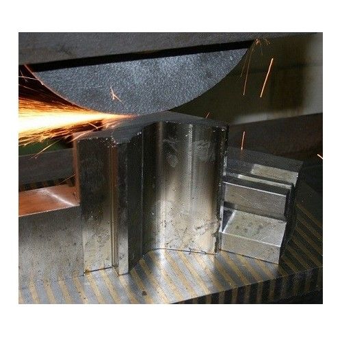 DÉCOUPAGE ET ÉQUERRAGE