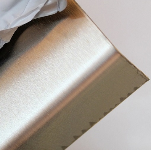 How to avoid bending marks on the metal sheet?