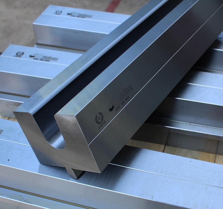 Las cuatro matrices especiales fabricadas por Metalmaq